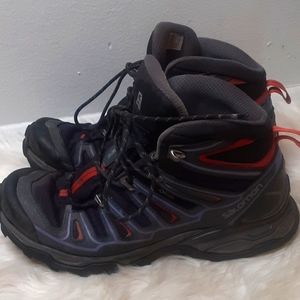 Salomon Boots Size 10 (11)